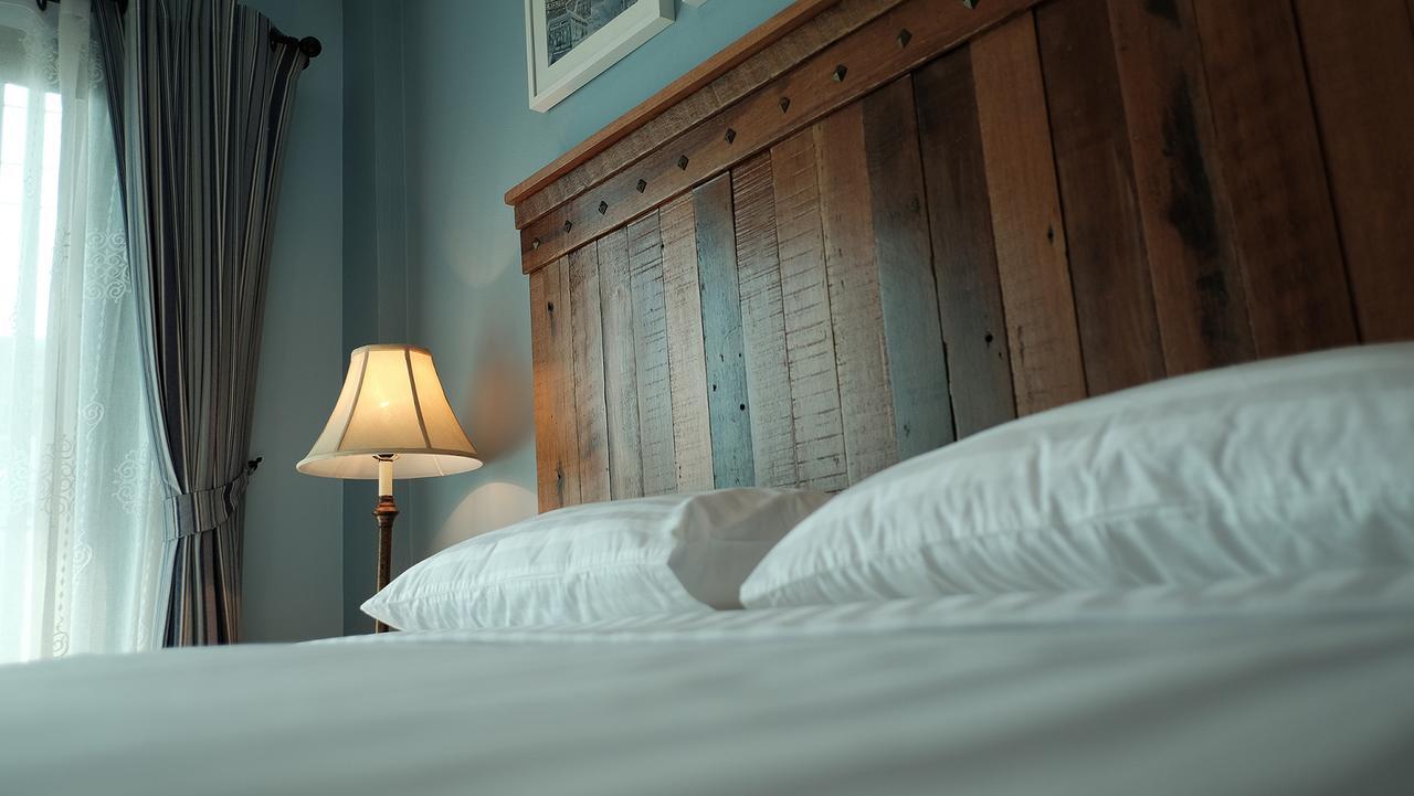 The Brown House Hotel Чачоенгсао Екстериор снимка
